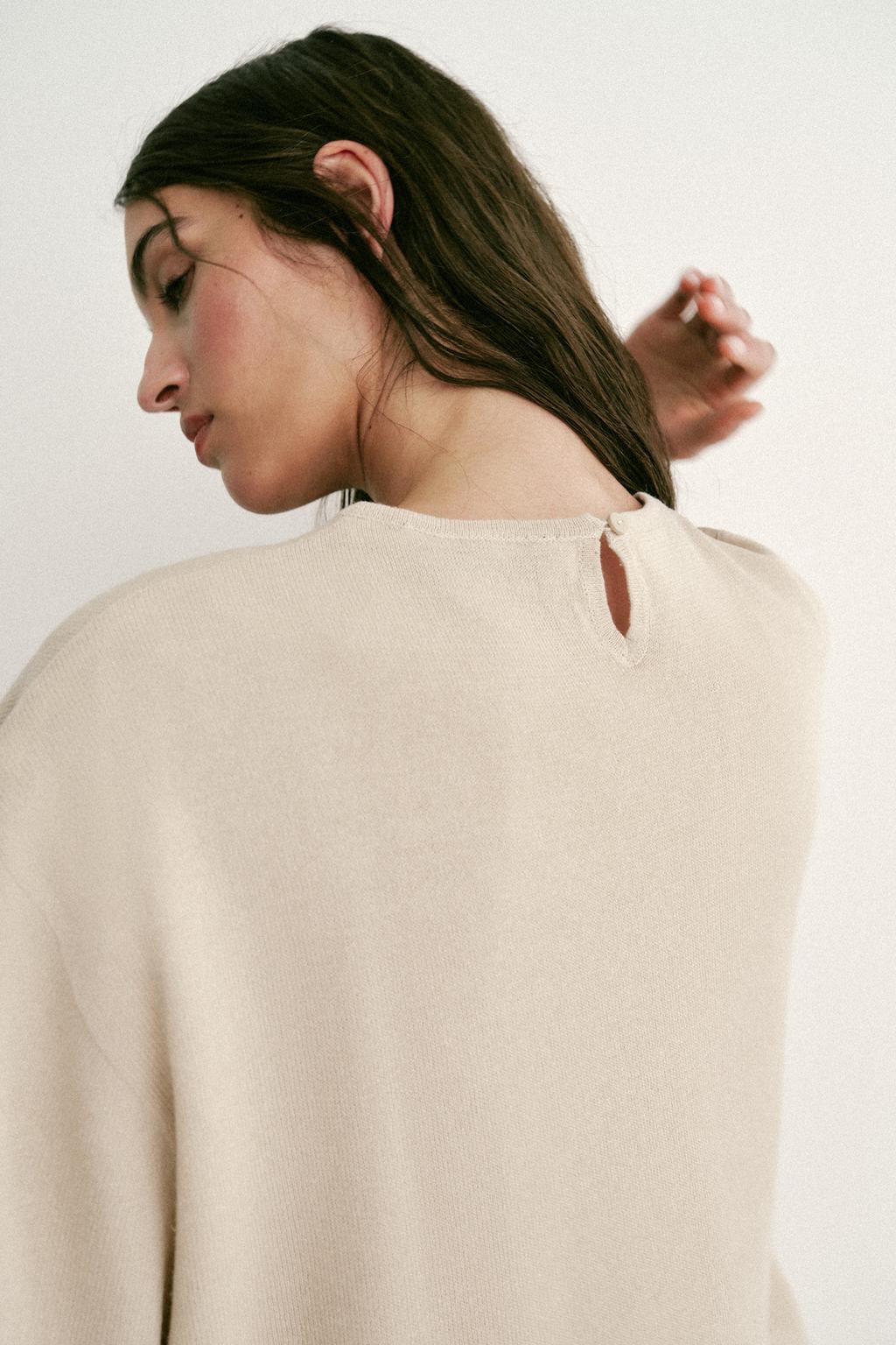 КОМБИНИРОВАННЫЙ ТРИКОТАЖНЫЙ ТОП