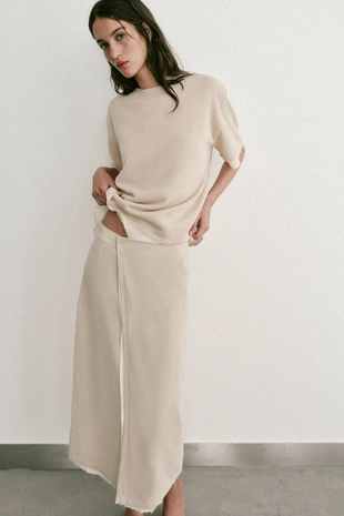 Комбинированный трикотажный топ- Заказать в России