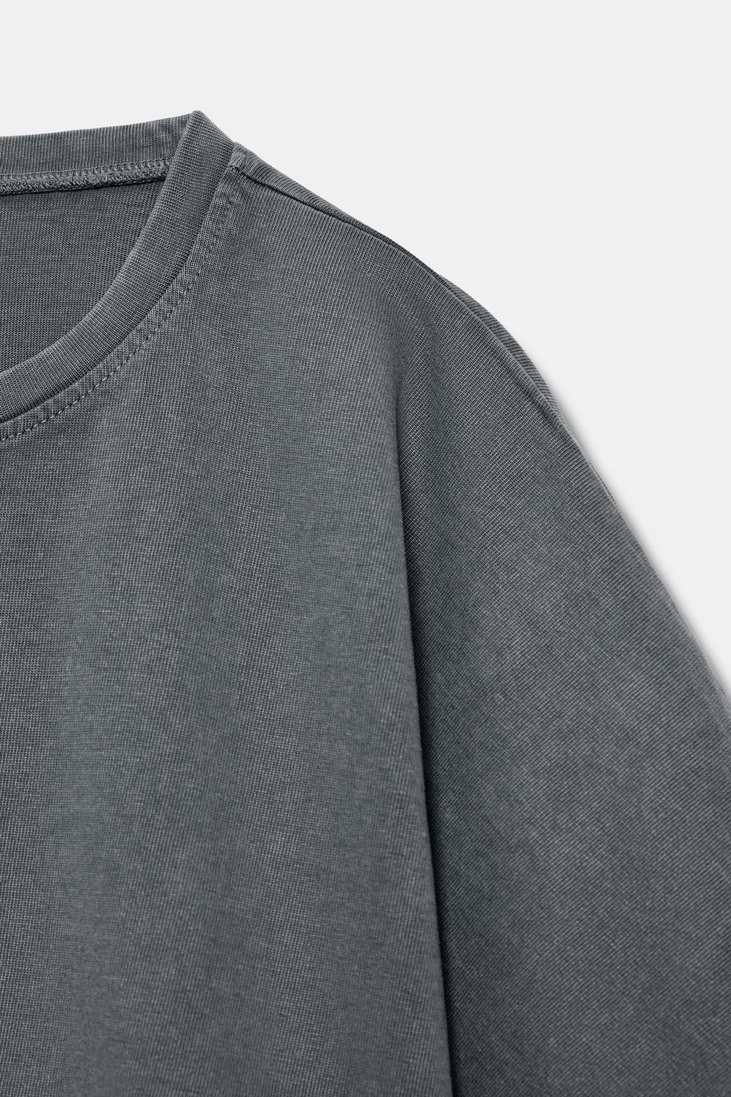 УКОРОЧЕННЫЙ ТОП С ЭФФЕКТОМ ПОТЕРТОСТИ