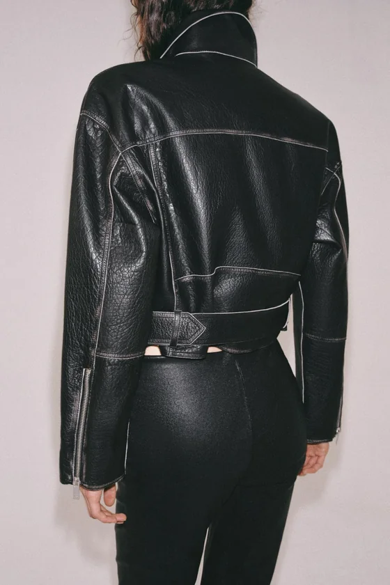 КОЖАНАЯ КУРТКА-КОСУХА — коллекция Zara «ZW» лимитированная серия