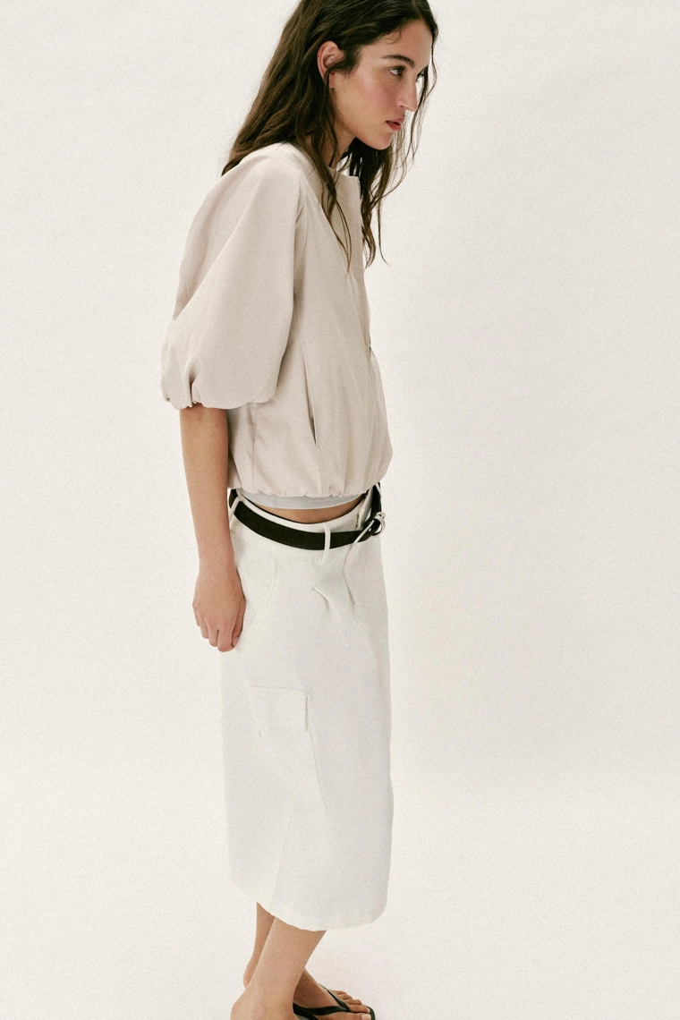 Бомбер с рукавами-пышками