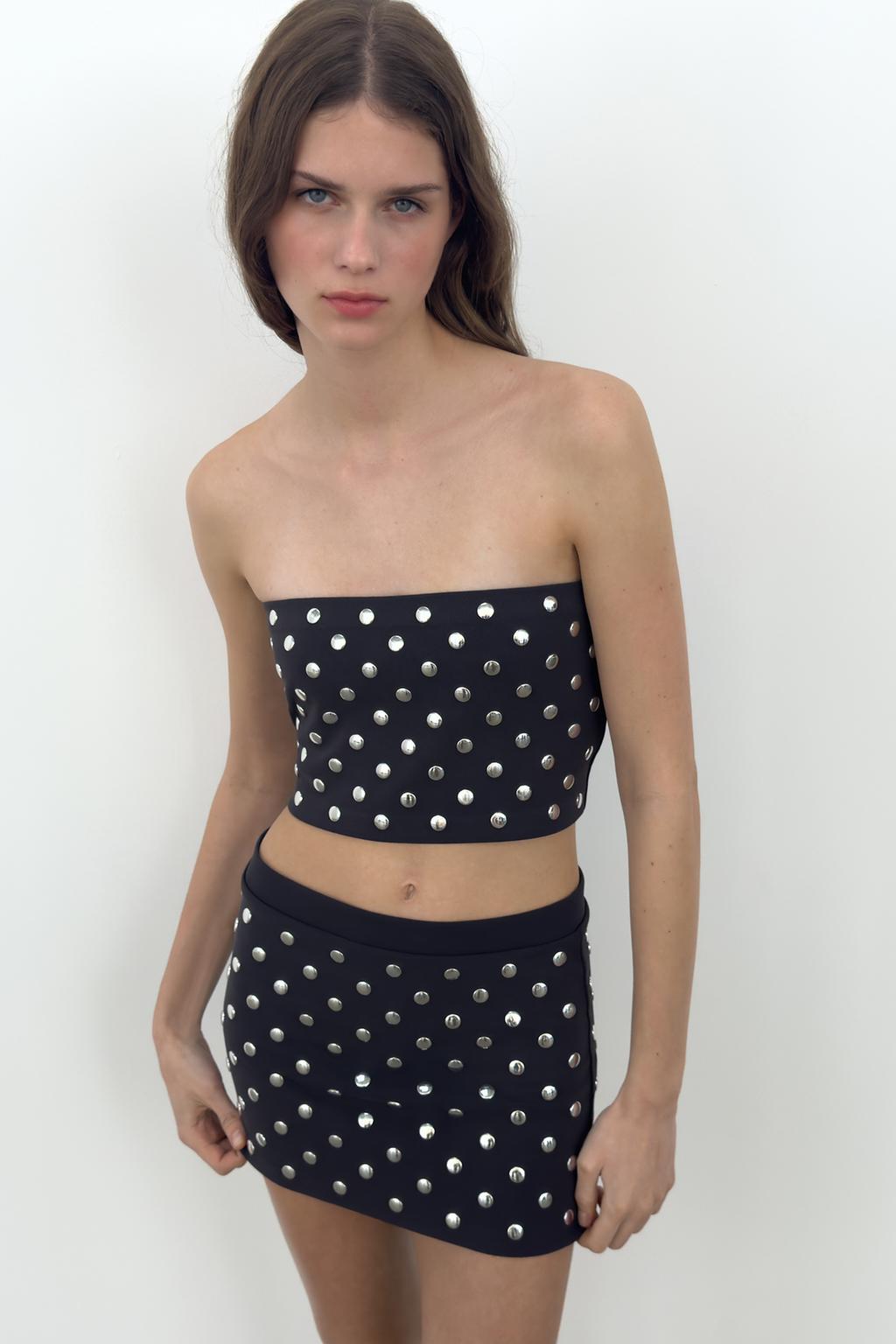 МИНИ-ЮБКА С ЗАКЛЕПКАМИ