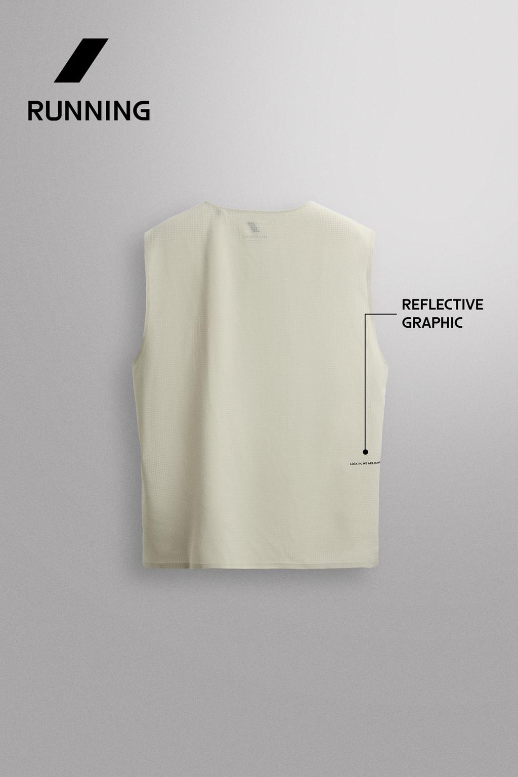 МАЙКА-БОРЦОВКА С ПЕРФОРАЦИЕЙ ДЛЯ БЕГА