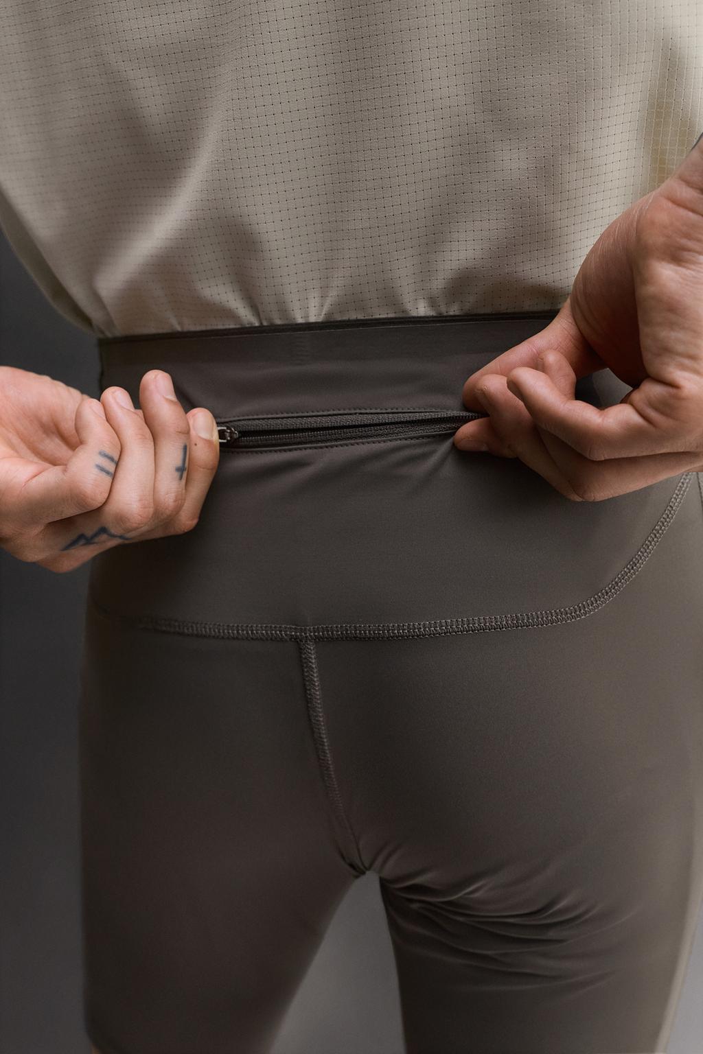 КОРОТКИЕ ЛЕГИНСЫ ДЛЯ БЕГА