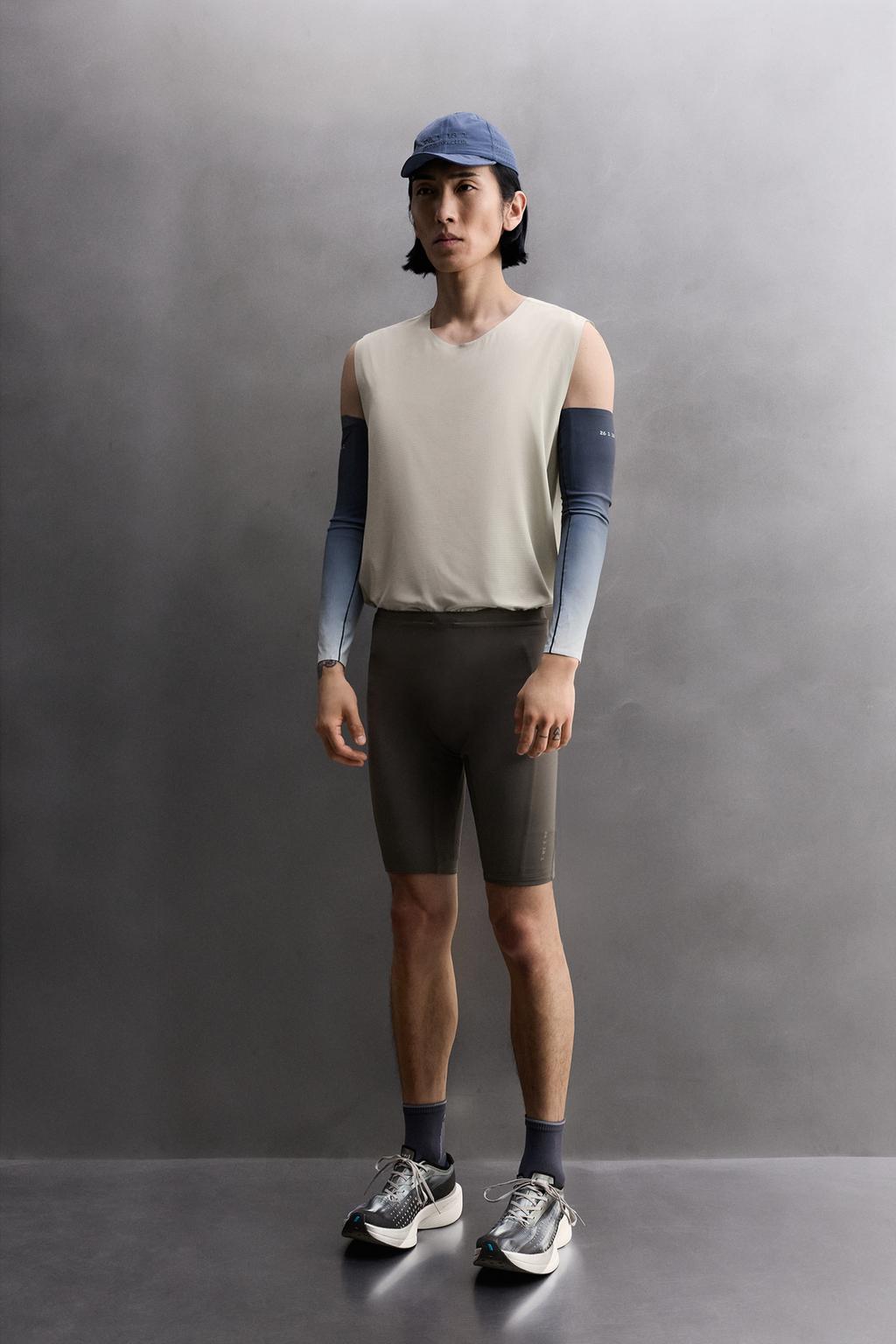 КОРОТКИЕ ЛЕГИНСЫ ДЛЯ БЕГА