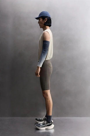 Короткие легинсы для бега- Заказать в России