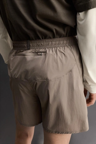 Легкие беговые шорты 5 - Заказать в России