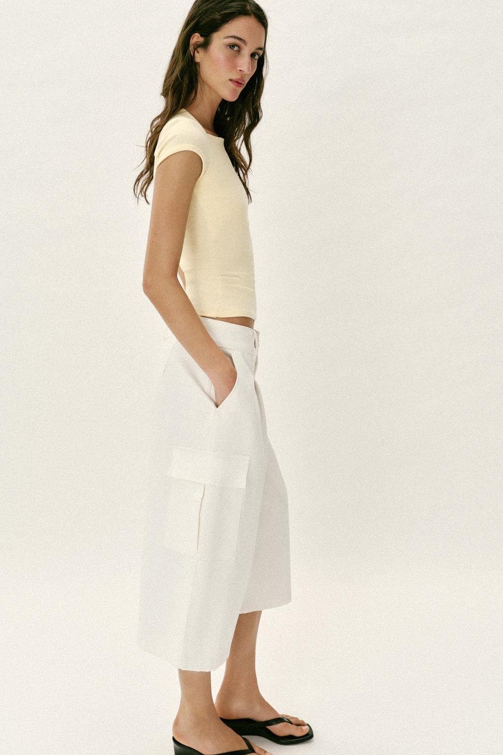 ФУТБОЛКА С КВАДРАТНЫМ ВЫРЕЗОМ