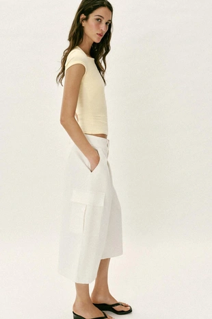 Футболка с квадратным вырезом