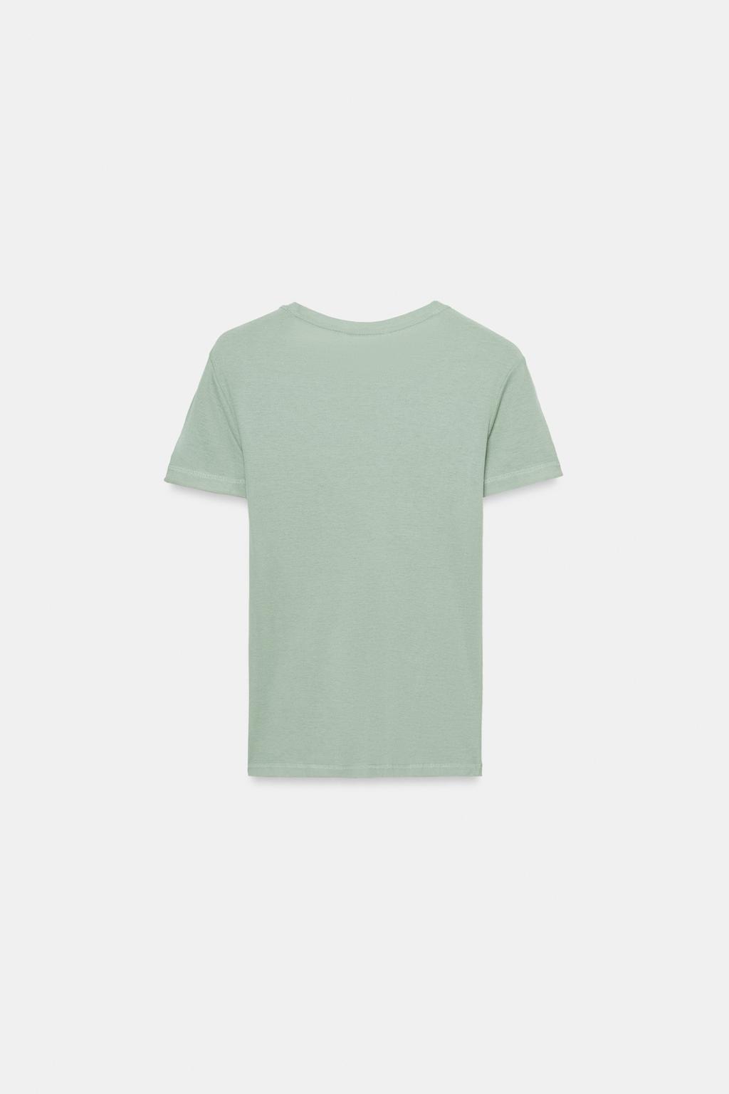 СВОБОДНАЯ ФУТБОЛКА С КОРОТКИМИ РУКАВАМИ