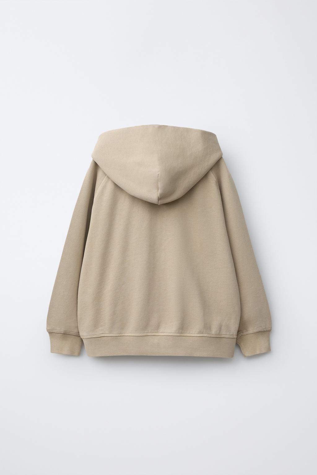 ОДНОТОННАЯ ТОЛСТОВКА НА МОЛНИИ