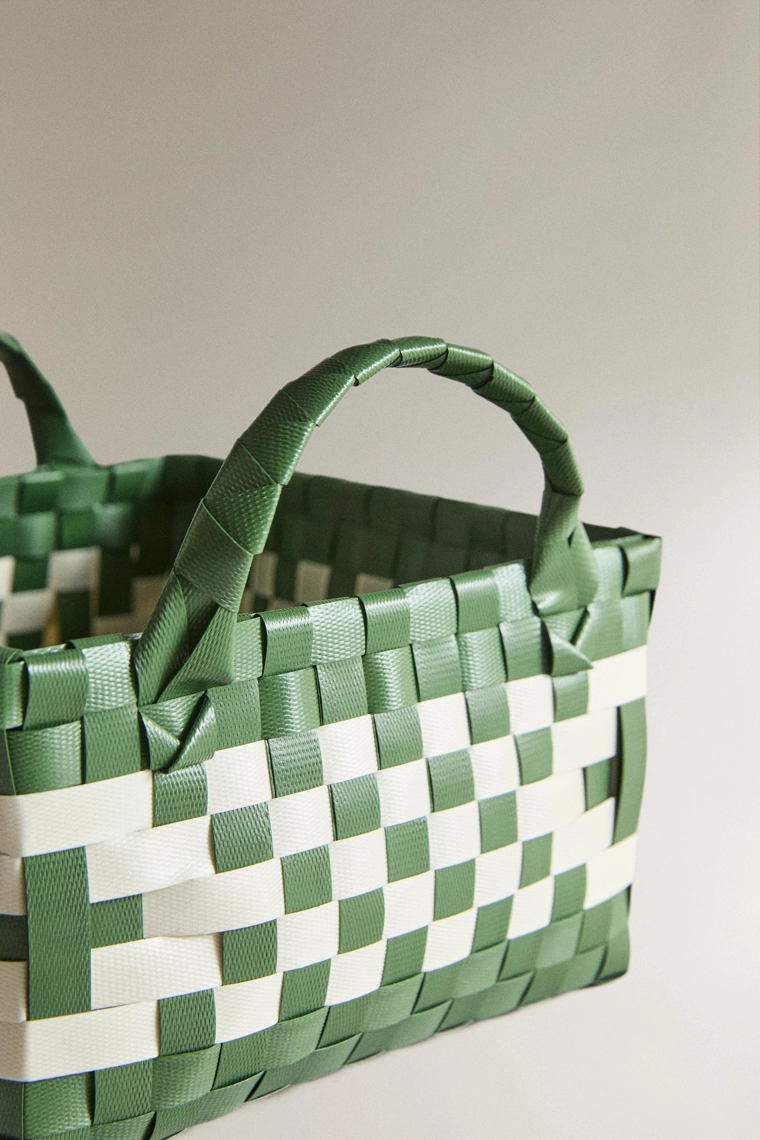 Плетеная корзина