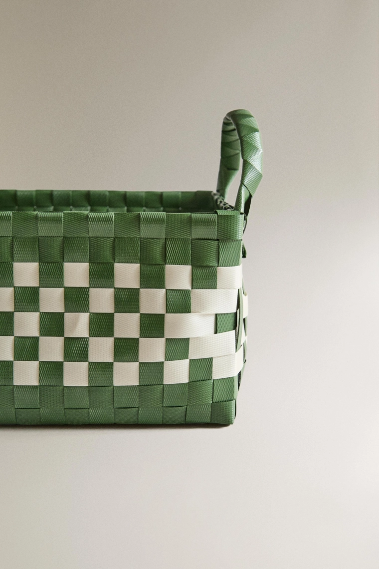 Плетеная корзина