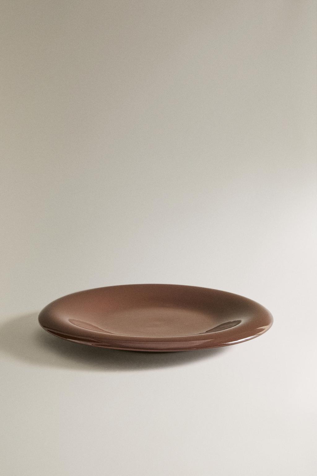 Керамическая десертная тарелка с эмалевым покрытием