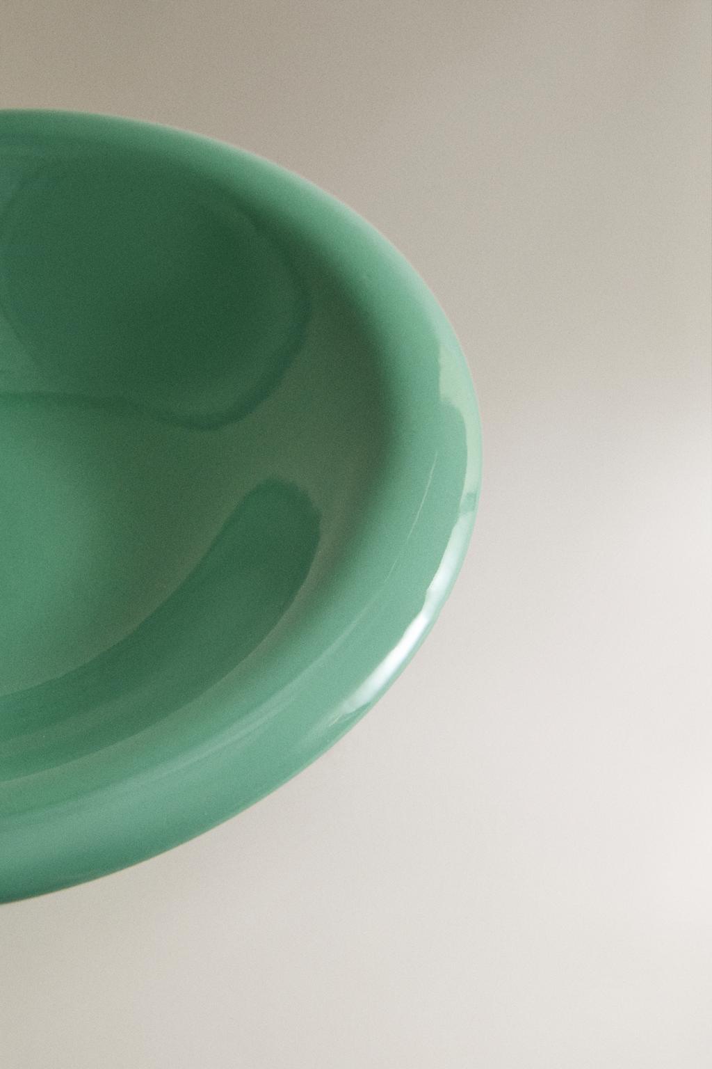 Эмалированная суповая тарелка из фарфора