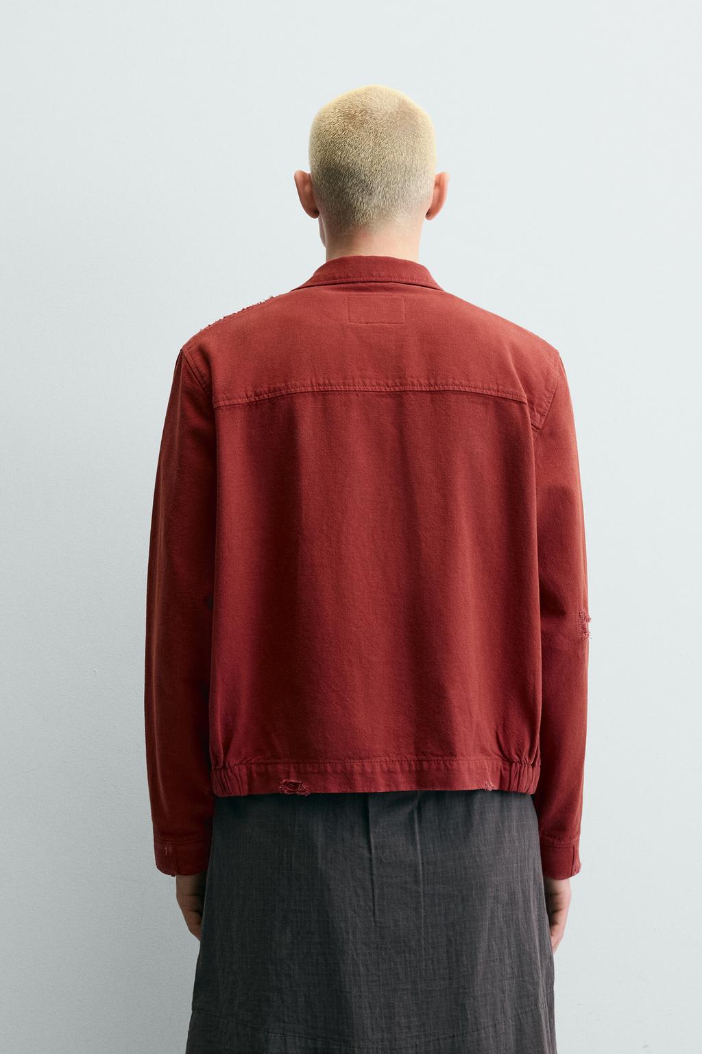 УКОРОЧЕННАЯ КУРТКА С ЭФФЕКТОМ ПОТЕРТОСТЕЙ