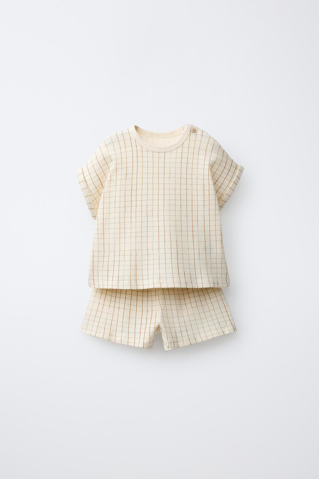 КОМПЛЕКТ ИЗ ФУТБОЛКИ И ШОРТОВ В КЛЕТКУ