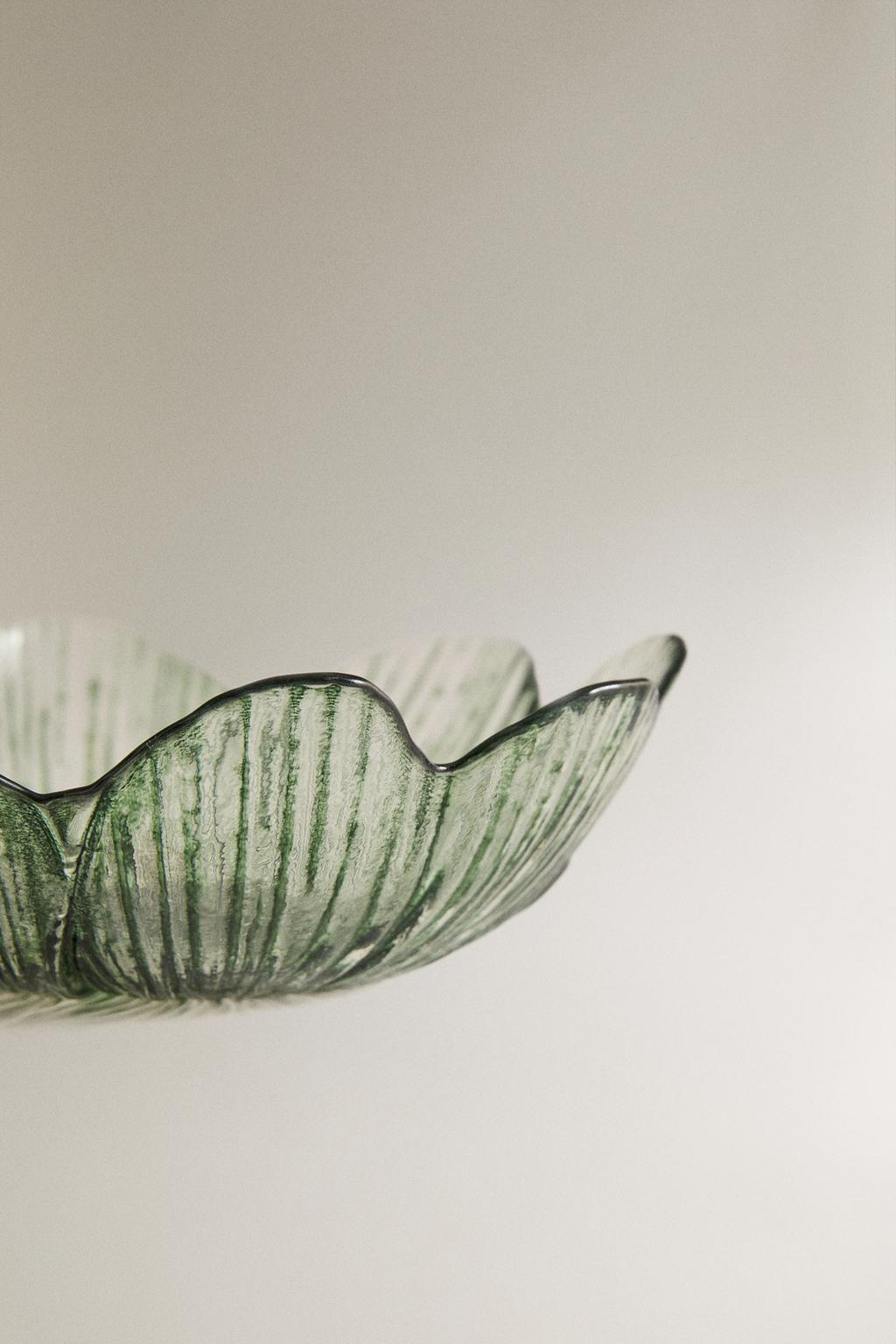 Стеклянная чаша clover