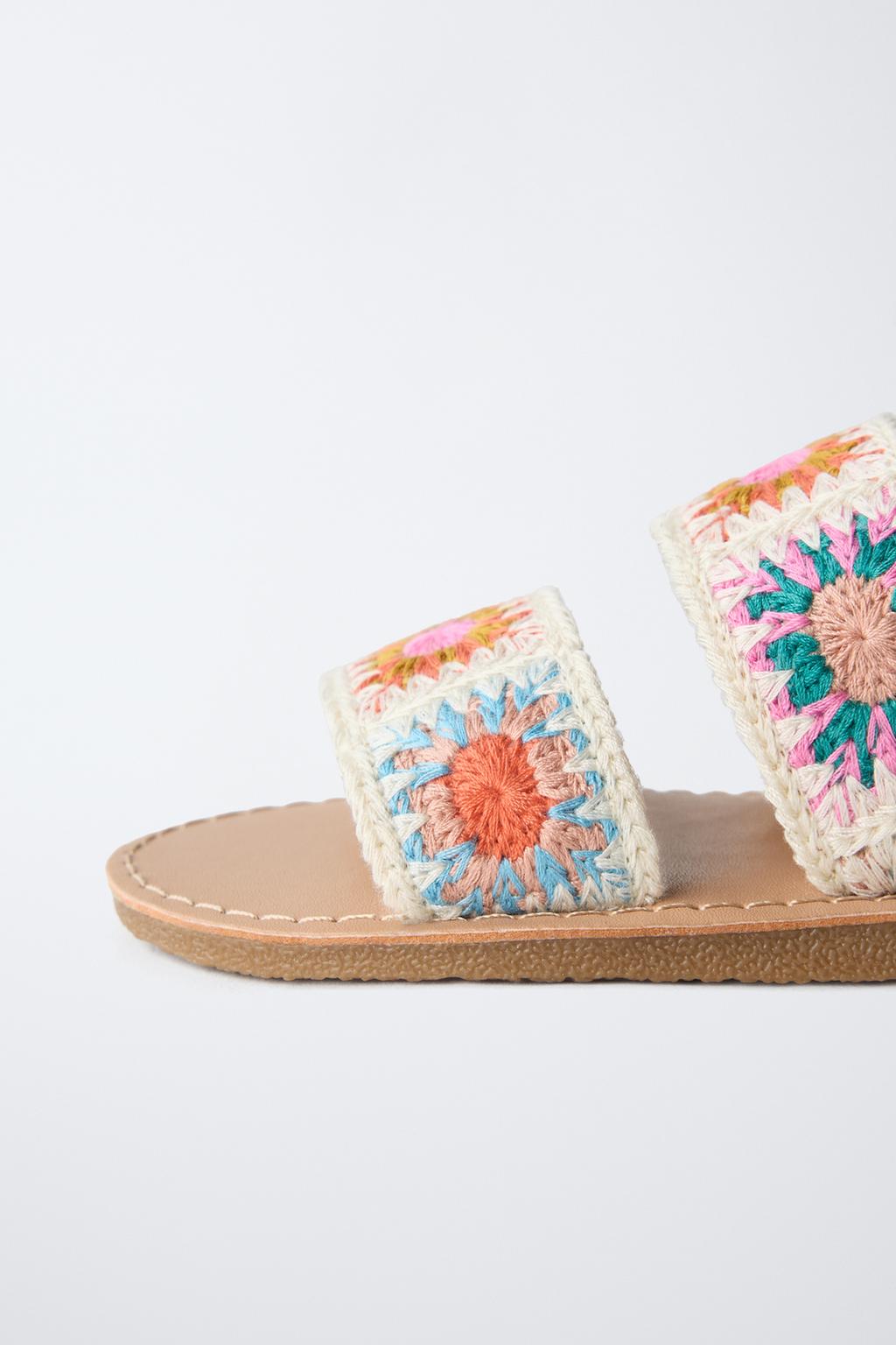 САНДАЛИИ ИЗ КРЮЧКА