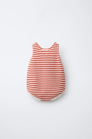 Вязаный комбинезон в полоску с вышивкой рыбки- Заказать в России