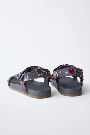 Технические сандалии с цветами- Заказать в России