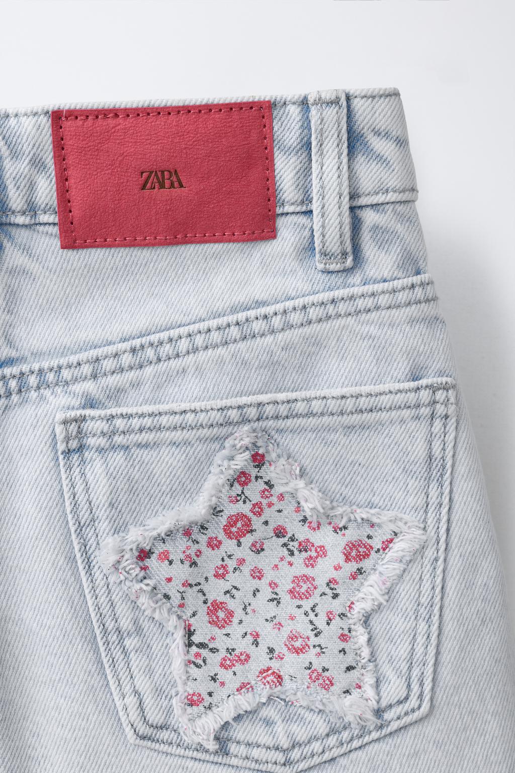 ДЖИНСОВЫЕ ШОРТЫ С ЦВЕТОЧНЫМИ ЗВЕЗДАМИ