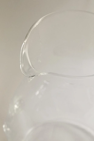 Кувшин из боросиликатного стекла с точками- Заказать в России