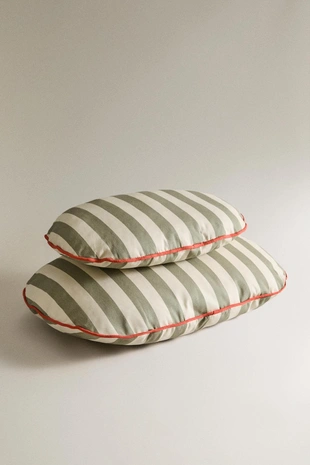 Овальная подушка для домашних животных в полоску- Заказать в России