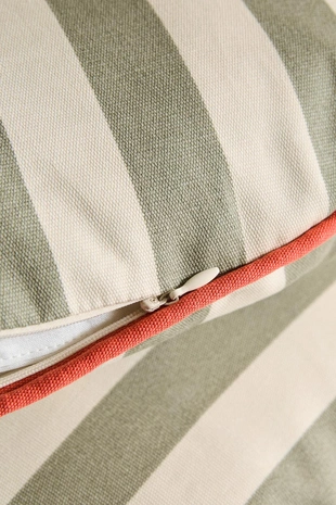 Овальная подушка для домашних животных в полоску- Заказать в России