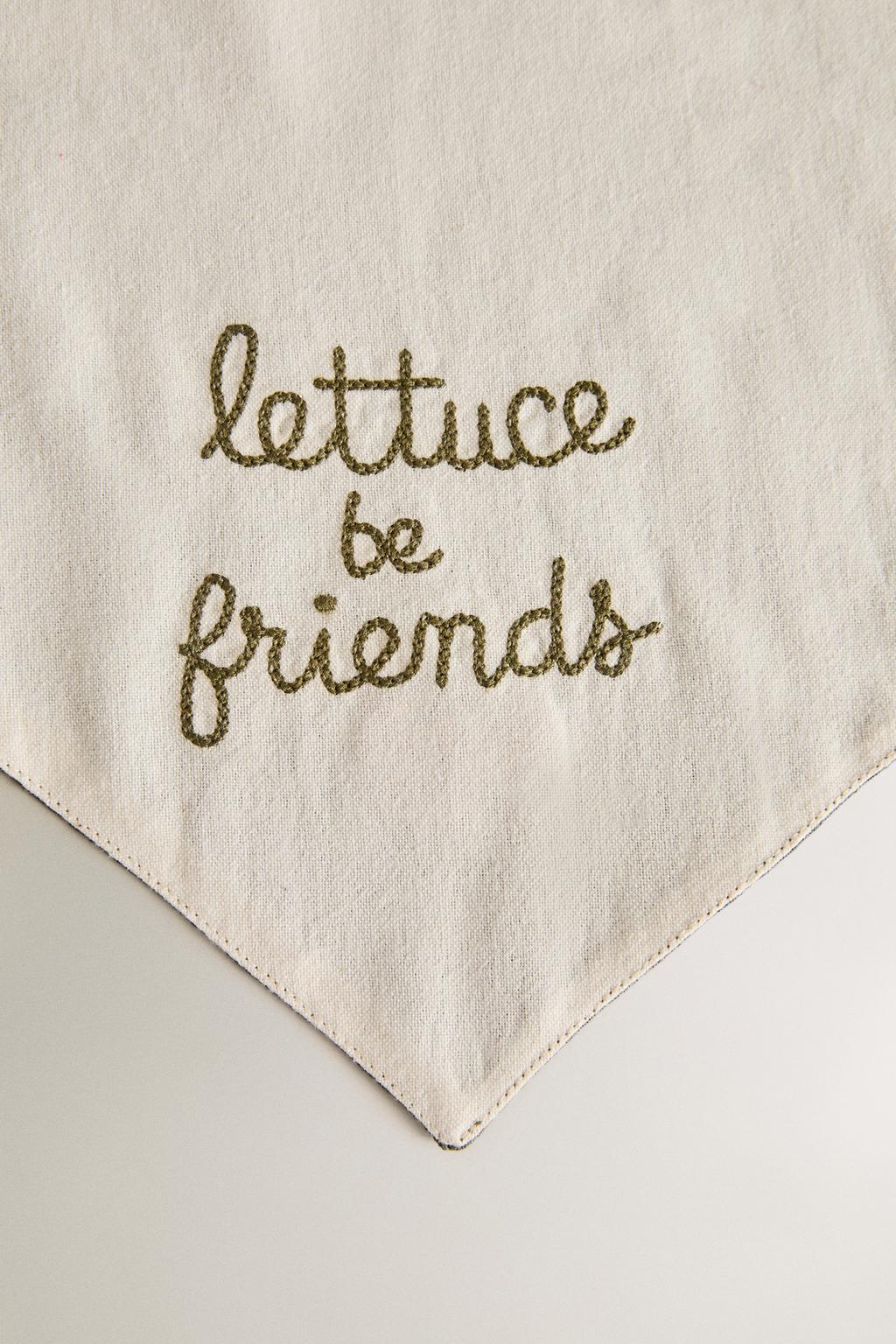 Реверсивная повязка для домашних животных с томатом