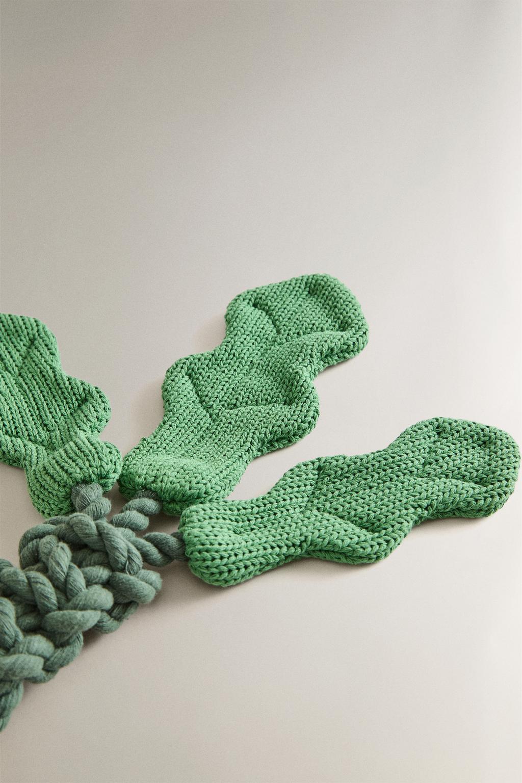 Игрушка для домашних животных в виде пучка редисок