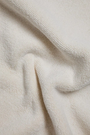 Полотенце с контрастной отделкой