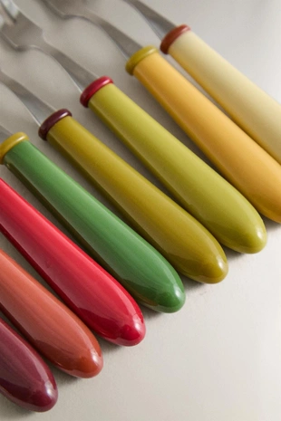 Набор мини-вилок из цветного смола (набор из 8 штук)- Заказать в России