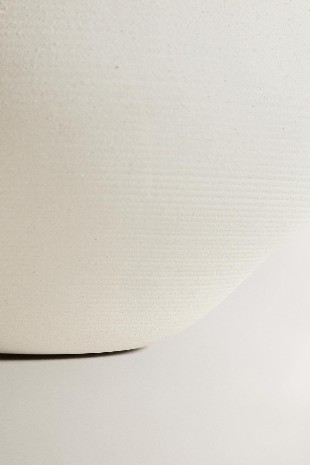 Керамическая ваза овальная