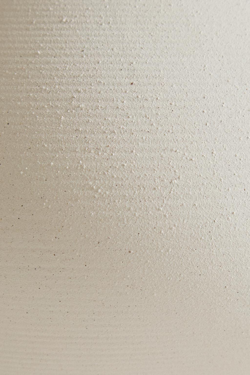 Керамическая ваза овальная