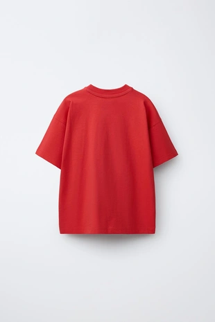 Однотонная футболка