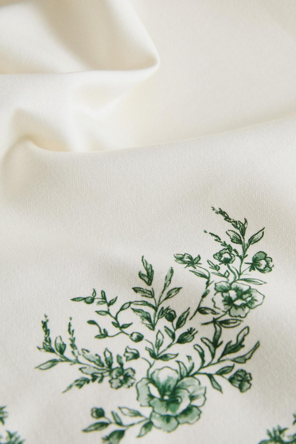 Набор из двух атласных салфеток с цветочным принтом