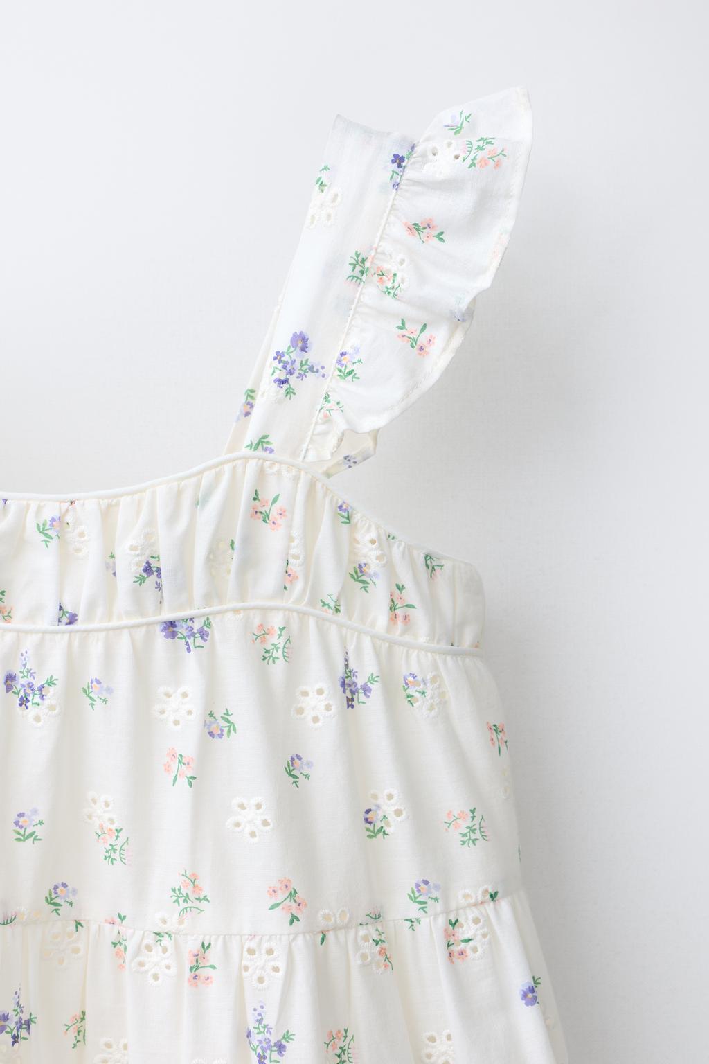 ПЛАТЬЕ ИЗ ШИТЬЯ С КРУЖЕВОМ