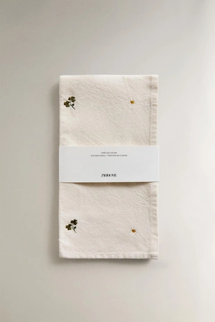 Вышитое полотенце для посуды с клевером- Заказать в России