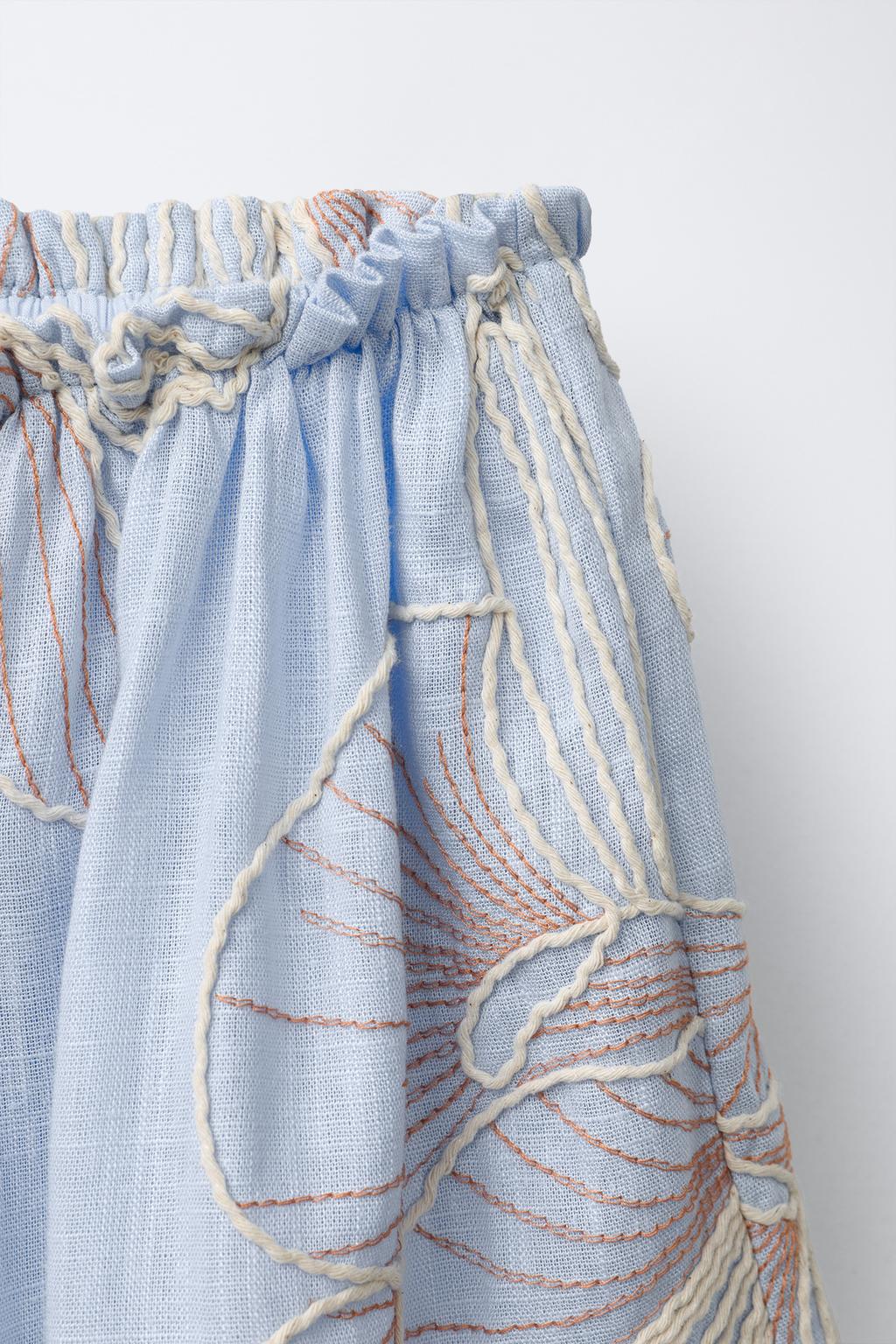 ЮБКА С ВЫШИВКОЙ ЦВЕТОВ