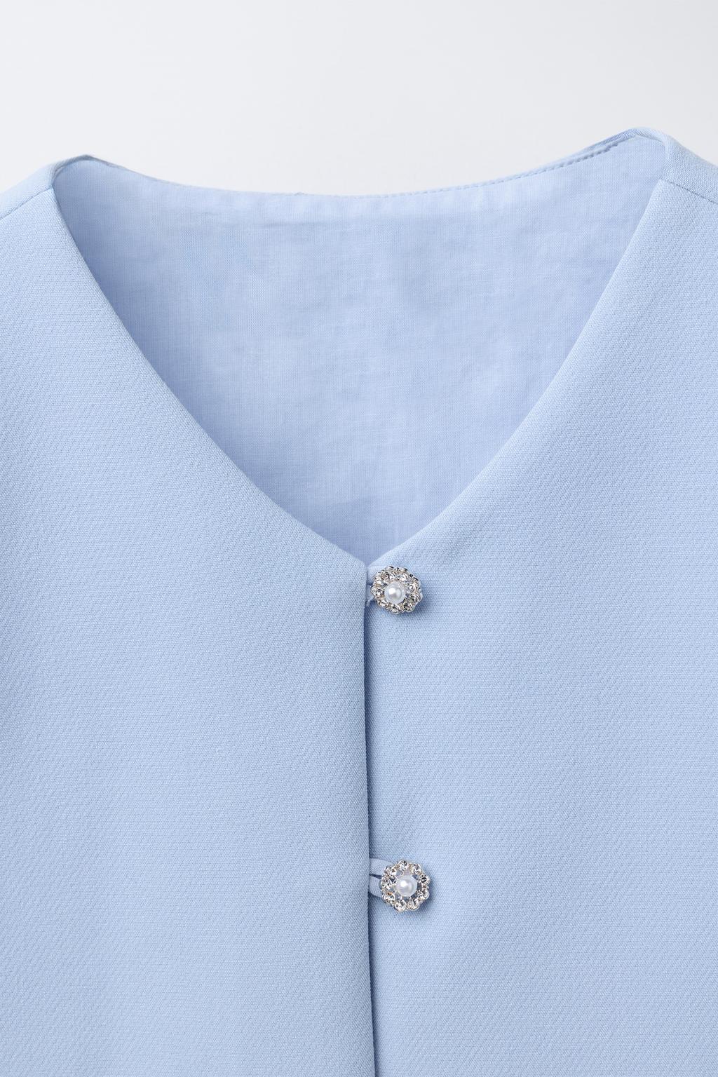 ТОП С ДЕКОРАТИВНЫМИ ПУГОВИЦАМИ