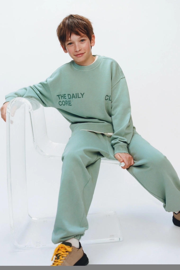 Толстовка с принтом девиза