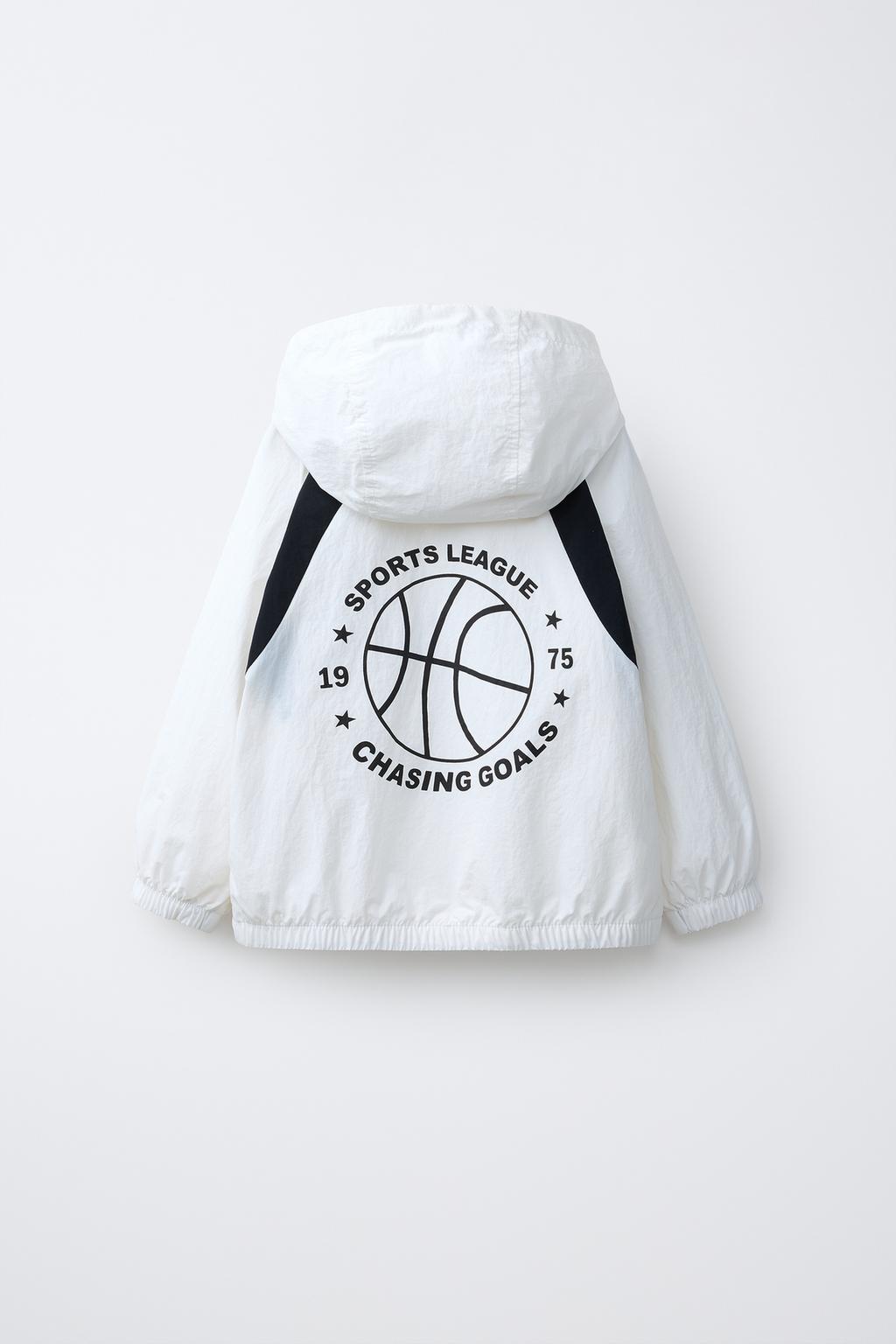 ЛЕГКИЙ ДОЖДЕВИК С ТЕКСТОВЫМ ПРИНТОМ