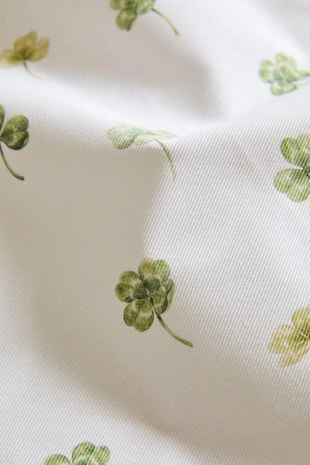 Подставка для тарелок с клевером и покрытием смолы- Заказать в России