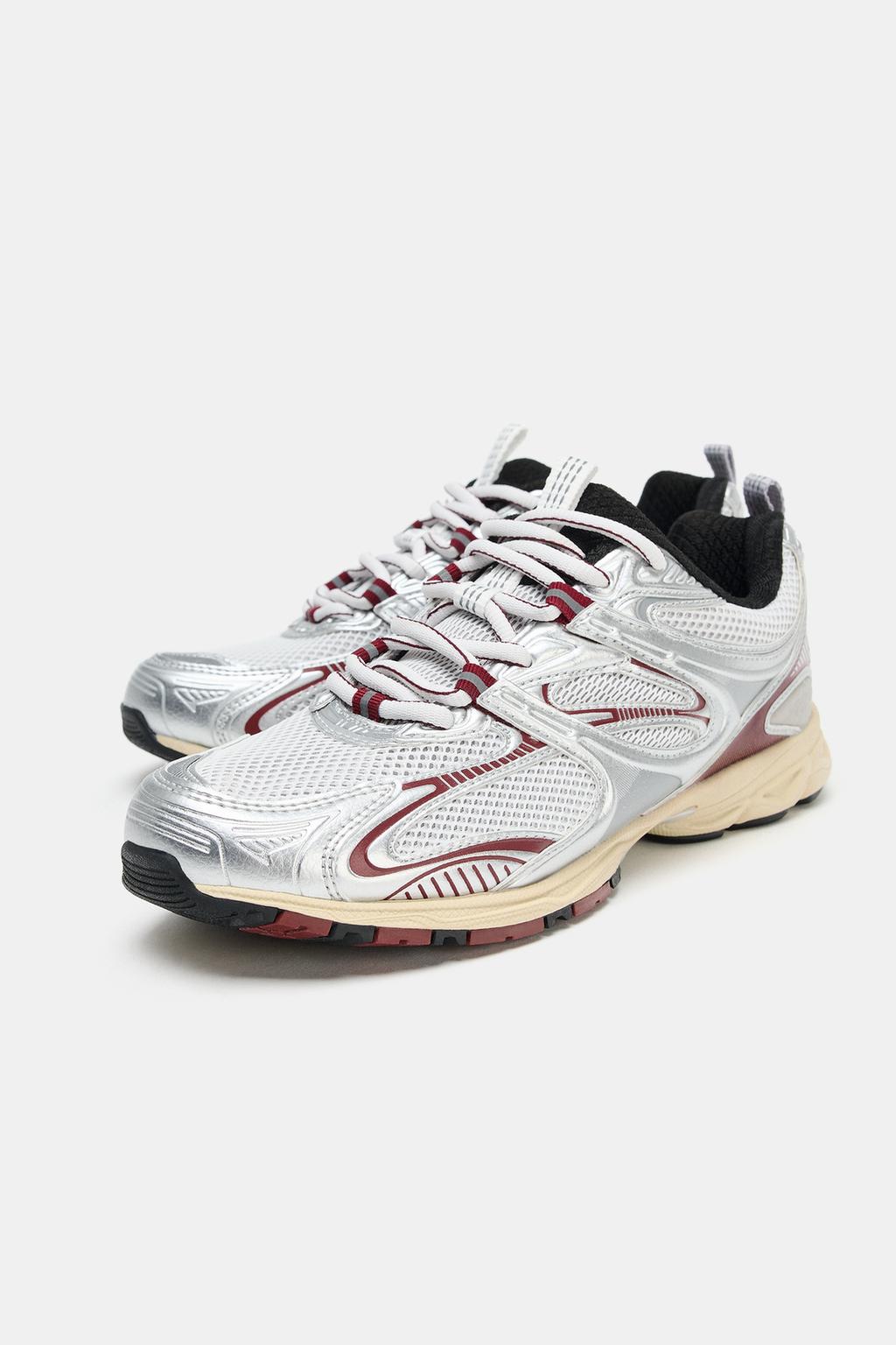 КОНТРАСТНЫЕ КРОССОВКИ