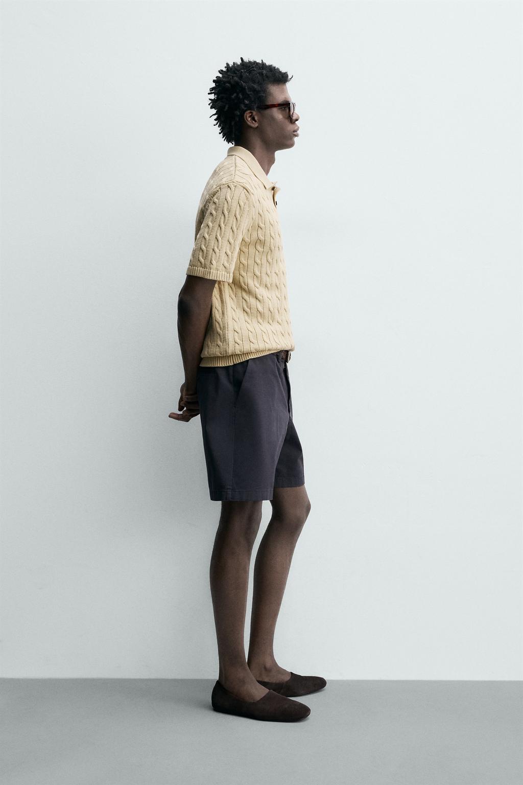 ПОЛО ИЗ РЕЛЬЕФНОГО ТРИКОТАЖА С КОСАМИ