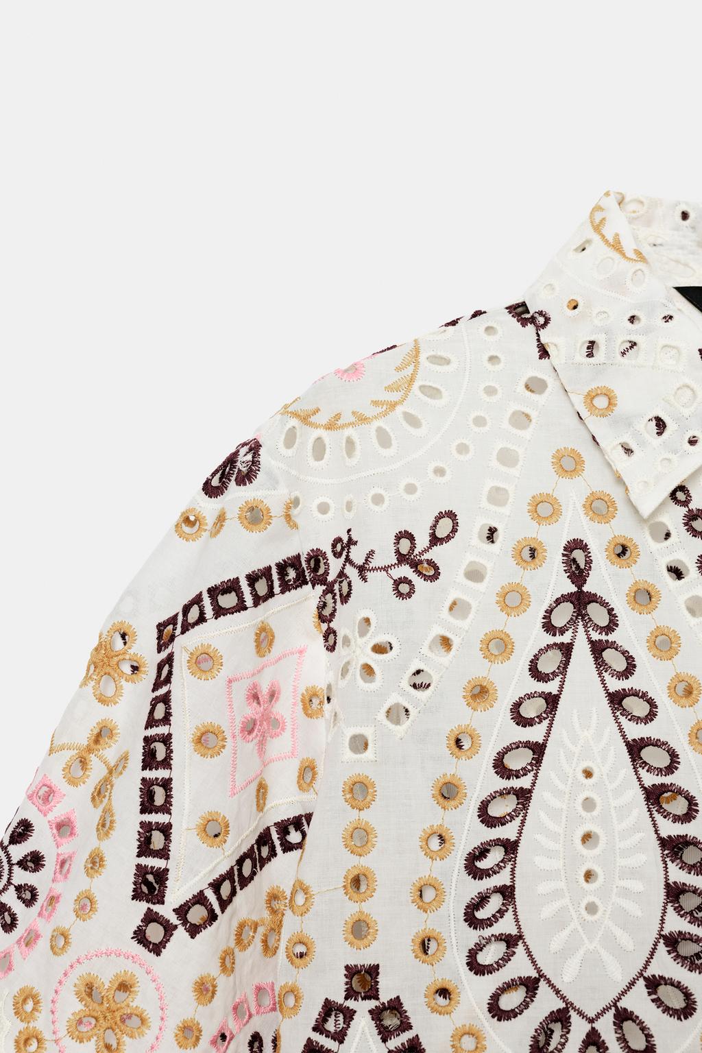 РУБАШКА С КОРОТКИМ РУКАВОМ И ПЕРФОРИРОВАННОЙ ВЫШИВКОЙ