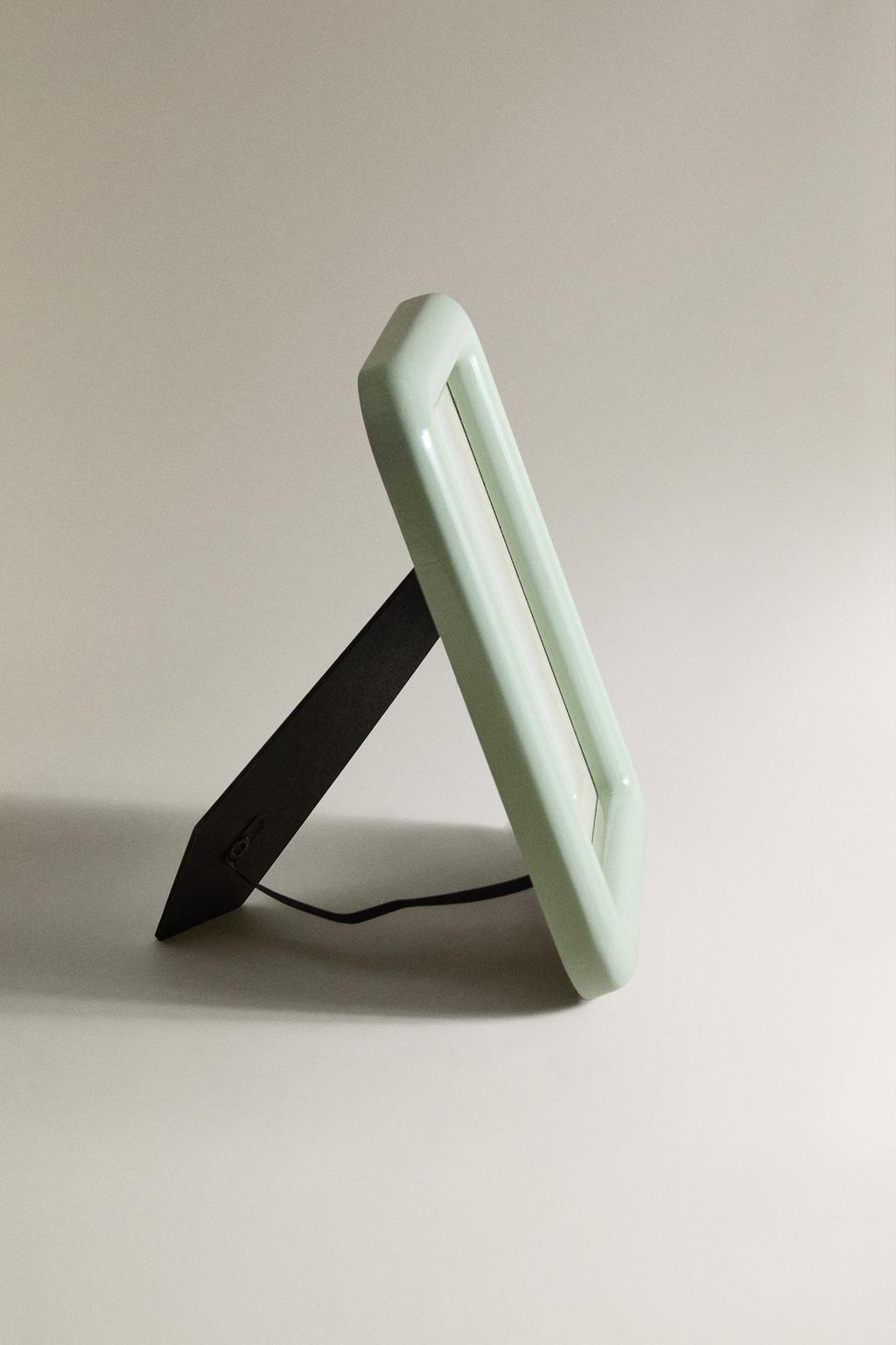 Прямоугольная фоторамка с закругленными углами