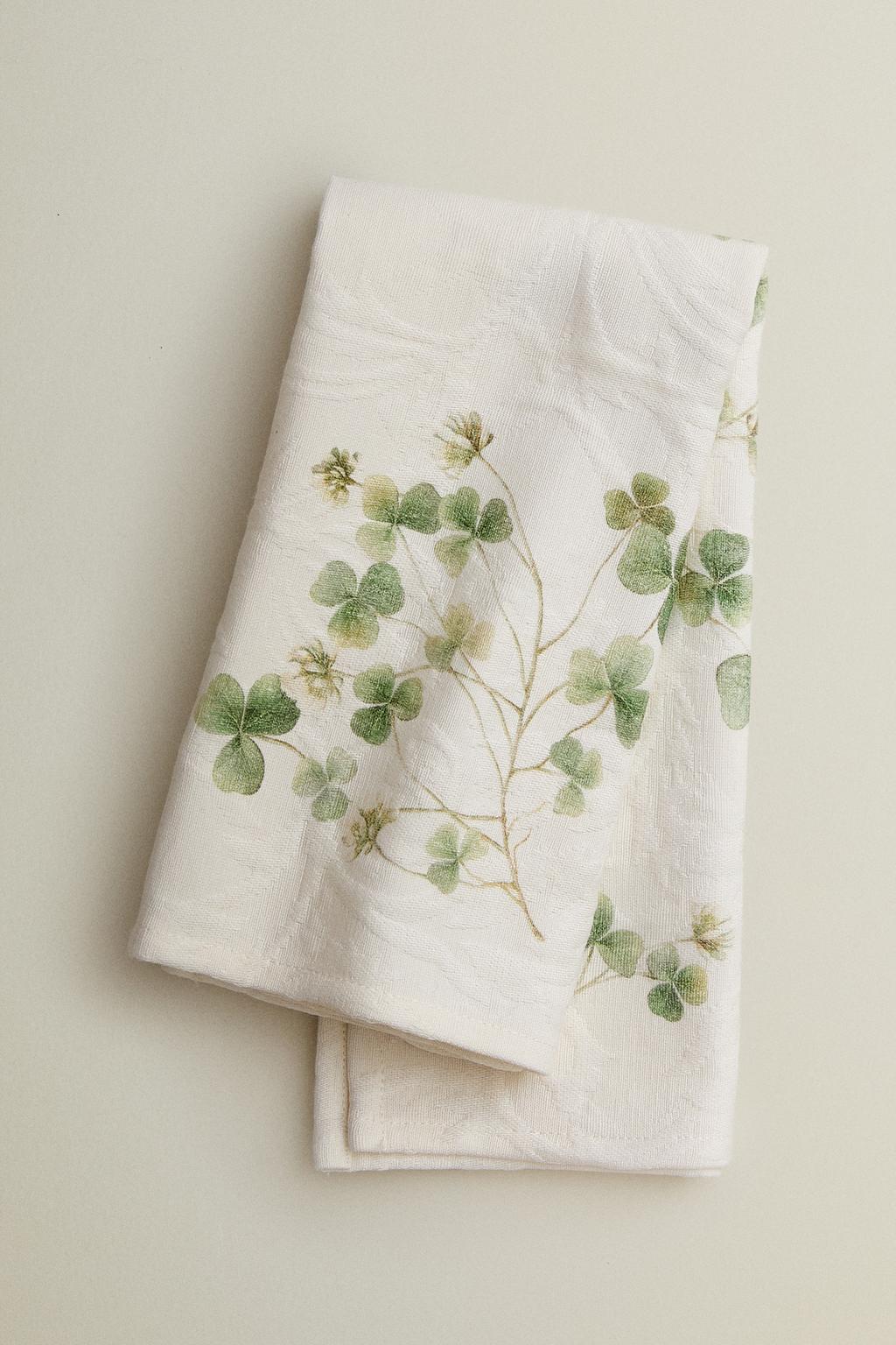 Набор салфеток из жаккарда с рисунком клевера (набор из 2)