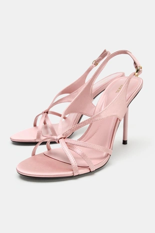 Атласные босоножки на каблуке- Заказать в России